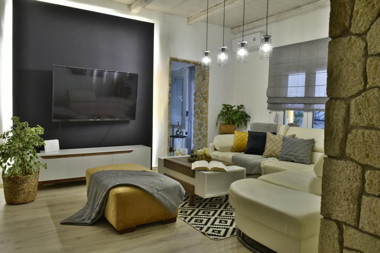 Vila Angels Court 1 *